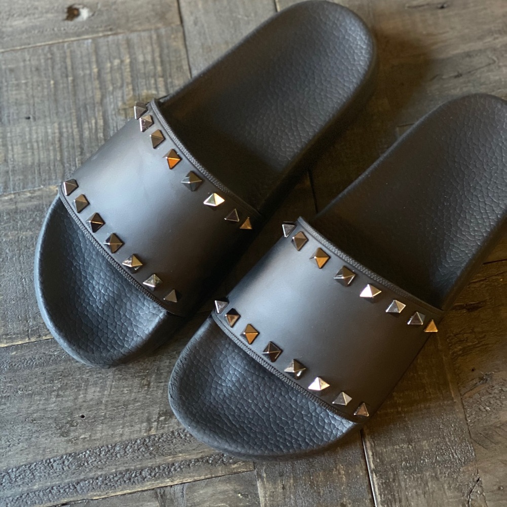 Valentino garavani slides